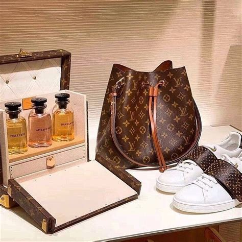 louis vuitton employee discounts